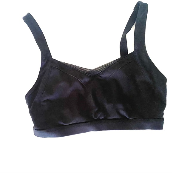 Fabletics Sports Bra - Picture 4 of 11